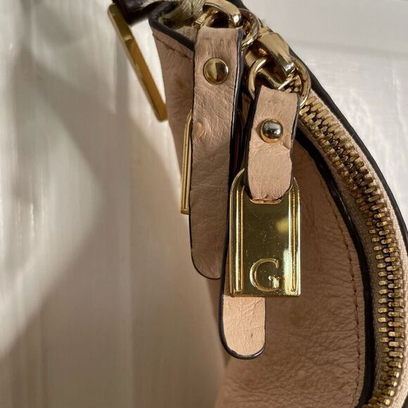 G.I.L.I. Hobo Bag Pale Peach Ostrich Embossed Leather Hobo Bag with Tassel - Picture 3 of 12